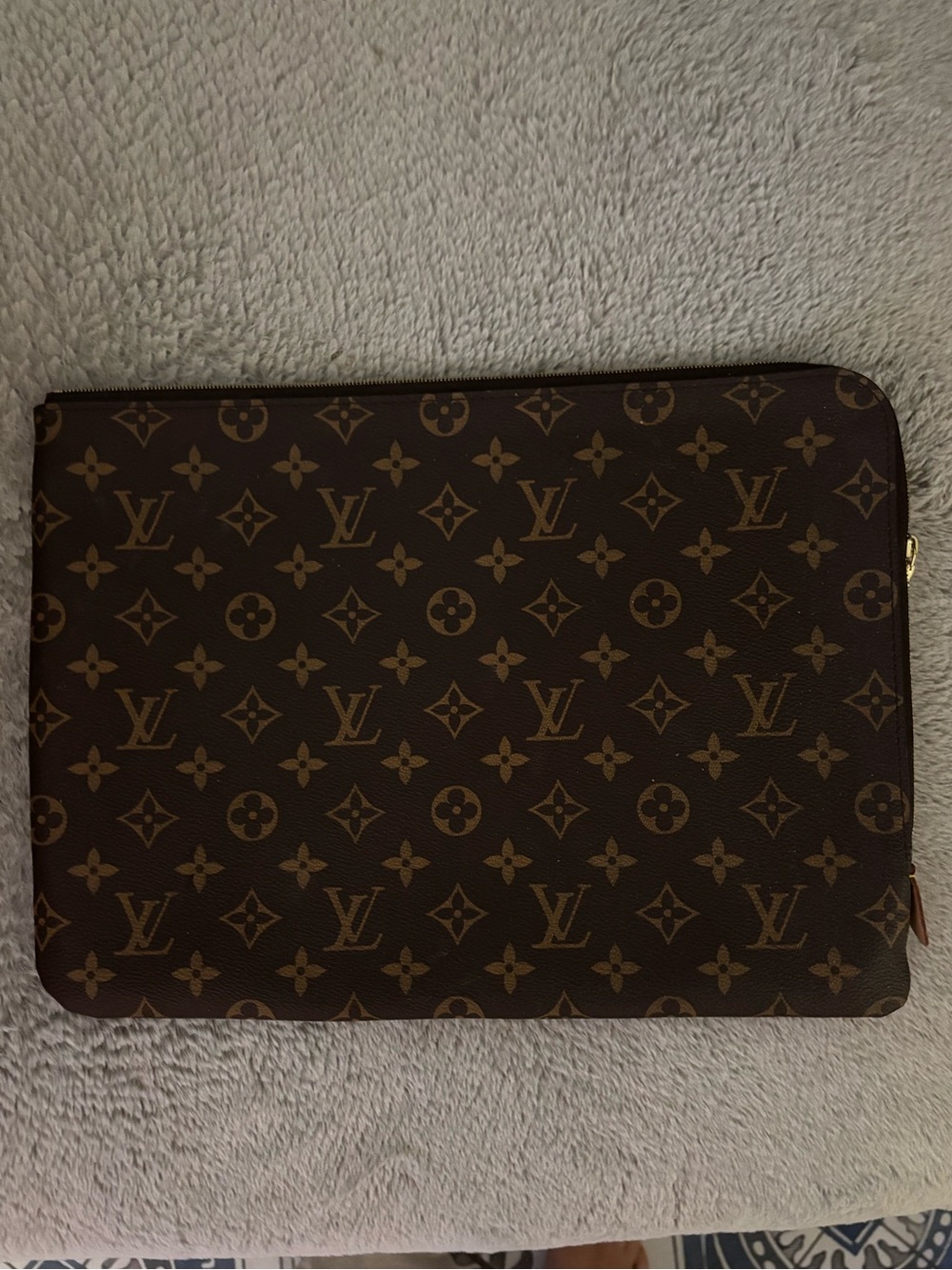 Louis Vuitton Brown Monogram Canvas Zip Portfolio
Older version
Ss from receipt